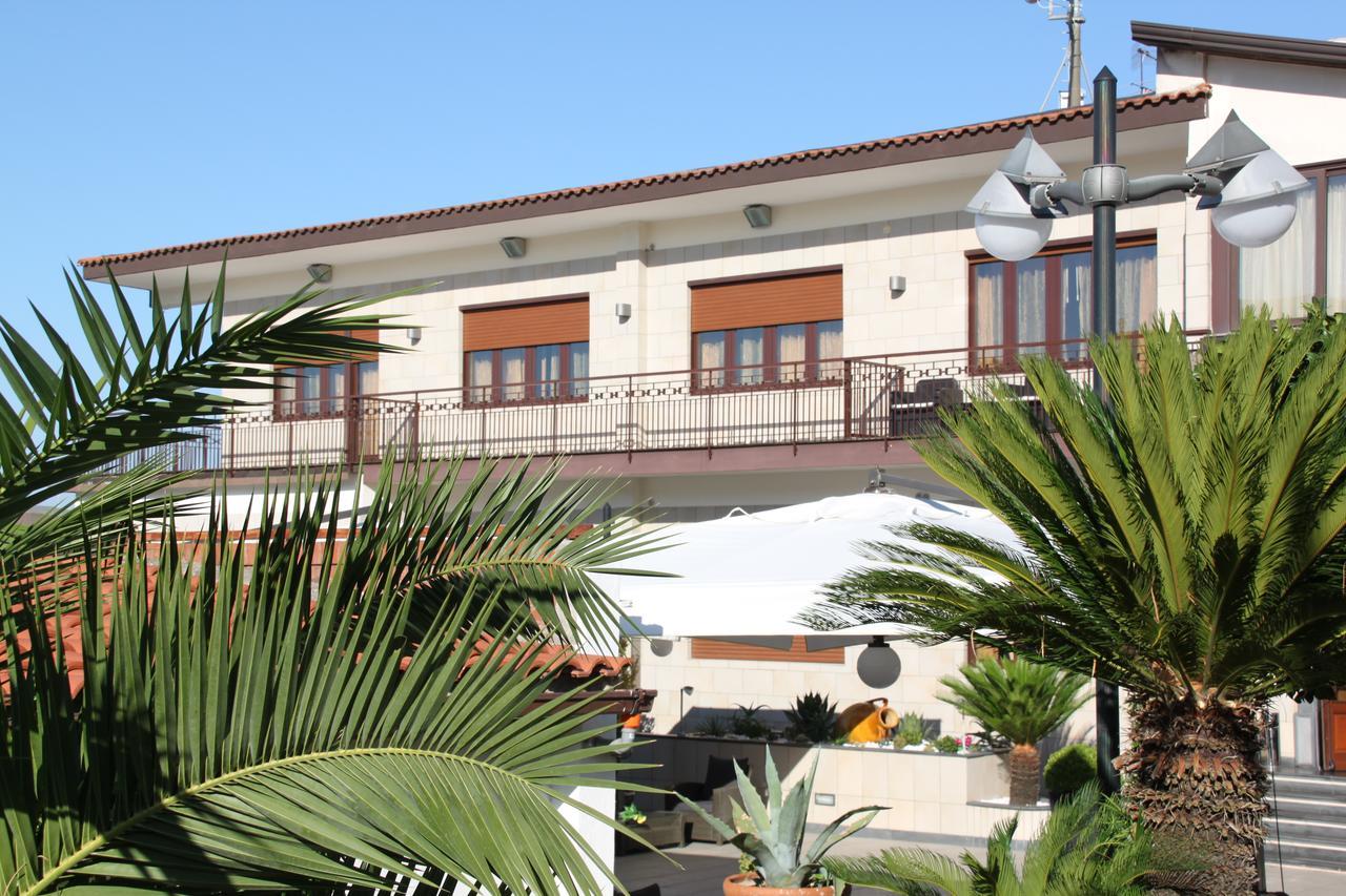 Ranch Palace Hotel Nápoles Exterior foto